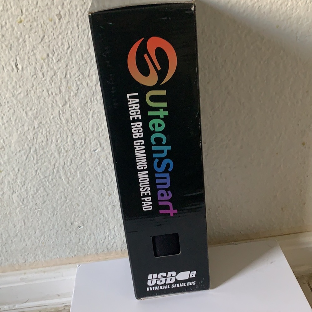Large RGB Gaming Mouse Pad - Picture 3 of 4